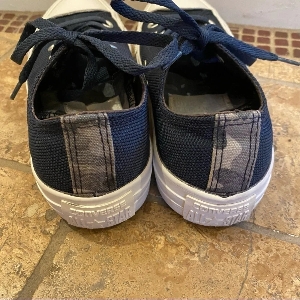 CONVERSE Navy Shoes Size 5